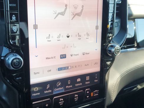 New 2026 RAM 1500 Limited image 28