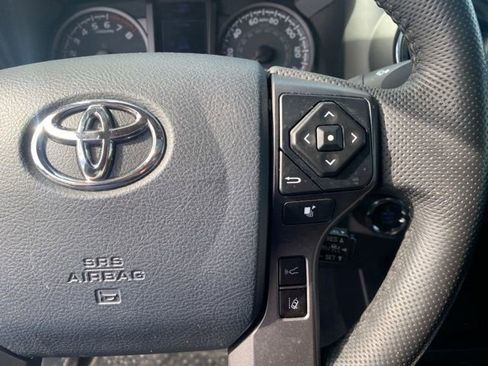 Used 2020 Toyota Tacoma TRD Sport image 19