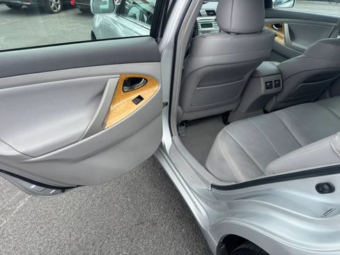 Used 2007 Toyota Camry XLE FWD image 24