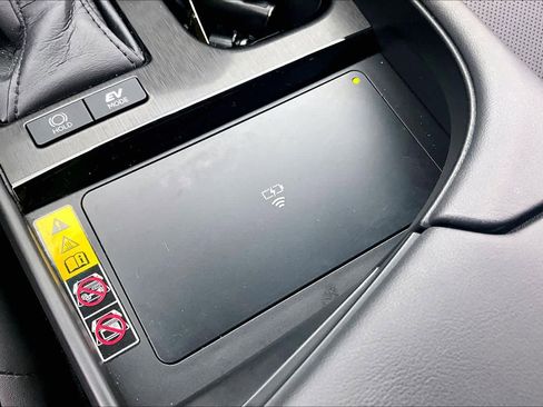 Used 2025 Lexus ES 300h w/ Premium Package image 34