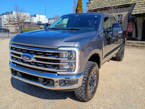 Used 2024 Ford F350 Lariat w/ Tremor Off-Road Package image 3