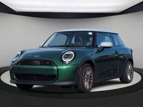 Certified 2025 MINI Cooper S image 4