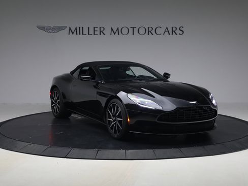 Used 2020 Aston Martin DB11 Volante image 23