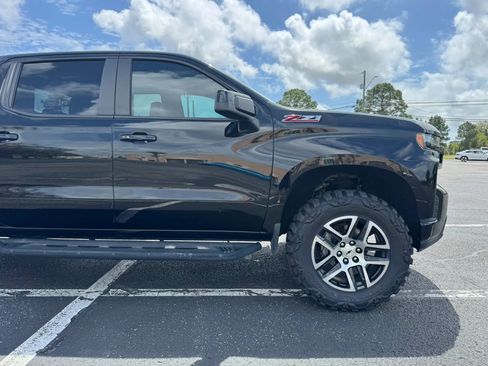 Used 2020 Chevrolet Silverado 1500 LT Trail Boss image 10