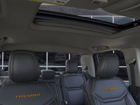 New 2026 Ford Maverick Tremor image 12