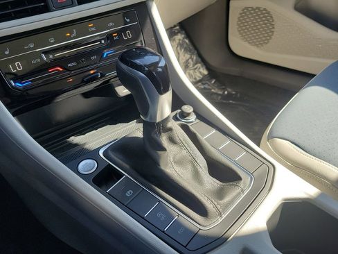 New 2025 Volkswagen Jetta SE image 25