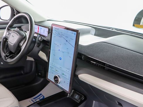 Used 2022 Ford Mustang Mach-E Premium image 25