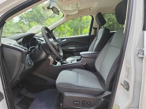 Used 2018 Ford Escape SE FWD image 14