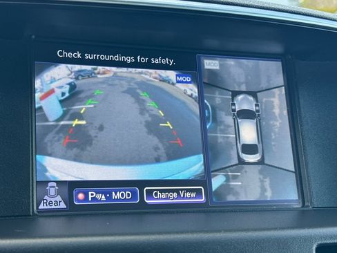 Used 2017 INFINITI Q70 L 3.7 w/ Deluxe Touring Package image 16