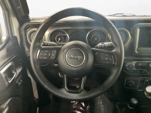 Used 2018 Jeep Wrangler Unlimited Sport S AWD/4WD image 12