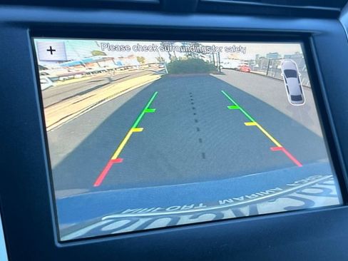 Used 2017 Ford Fusion SE w/ Fusion SE Technology Package image 21