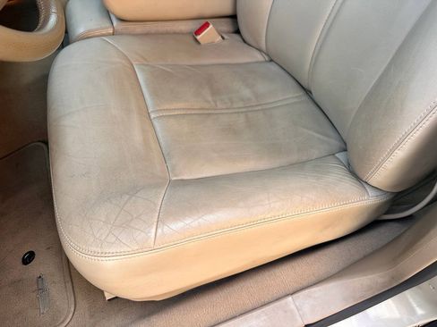 Used 2007 Lincoln Town Car Signature Limited RWD image 53