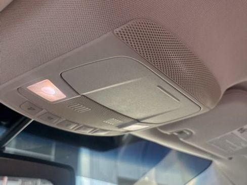 Used 2017 Ford Edge SEL w/ Equipment Group 201A image 16