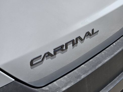 New 2026 Kia Carnival SX Prestige FWD image 7