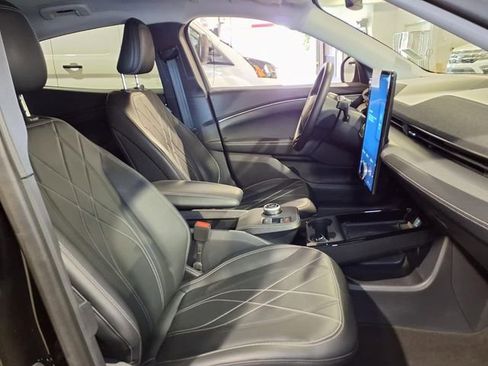 Used 2023 Ford Mustang Mach-E Select RWD image 27