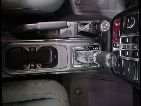 New 2026 Jeep Wrangler Unlimited Rubicon image 17