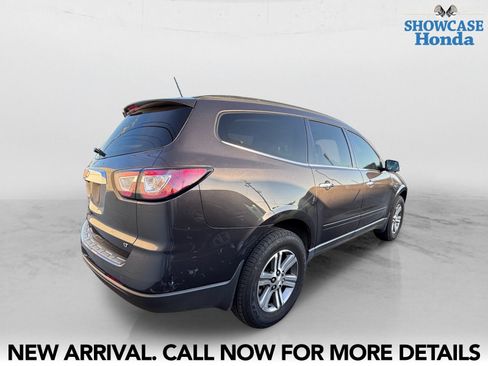 Used 2017 Chevrolet Traverse LT FWD image 5
