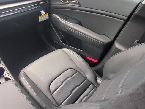 New 2026 Kia Sportage SX image 13