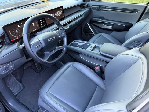 Used 2024 Kia EV9 Light Long Range image 14