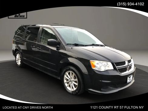 Used 2014 Dodge Grand Caravan SXT FWD image 3