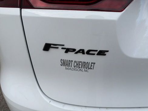 Used 2022 Jaguar F-PACE S AWD/4WD image 17