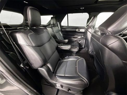 Used 2020 Ford Explorer ST image 27