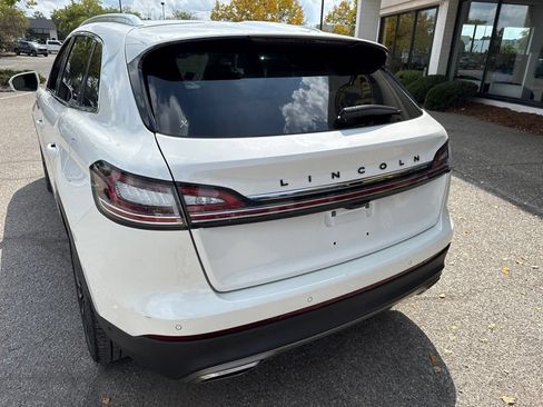 Used 2023 Lincoln Nautilus Black Label AWD/4WD image 11