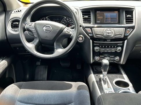 Used 2014 Nissan Pathfinder SV AWD/4WD image 23