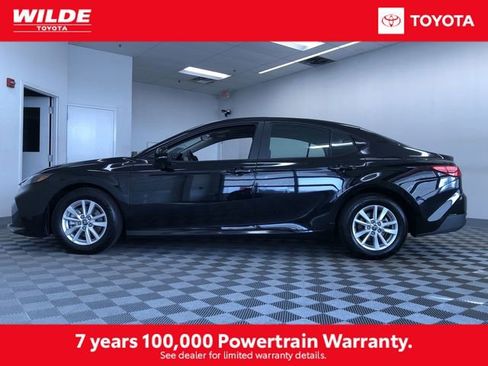 Certified 2025 Toyota Camry LE FWD image 3
