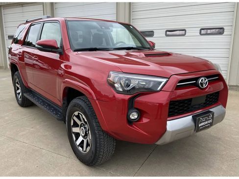Used 2024 Toyota 4Runner TRD Off-Road Premium image 1