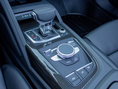 Used 2021 Audi R8 V10 image 20