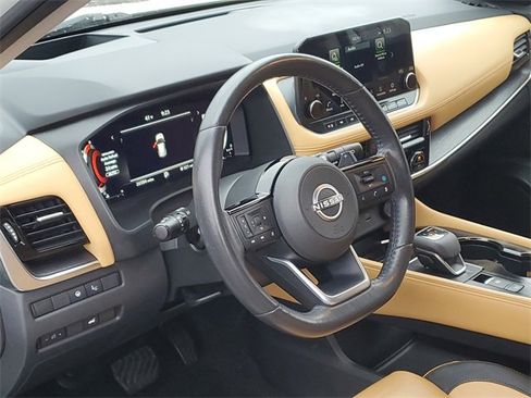 Used 2022 Nissan Rogue Platinum w/ Head-Up Display Package image 19