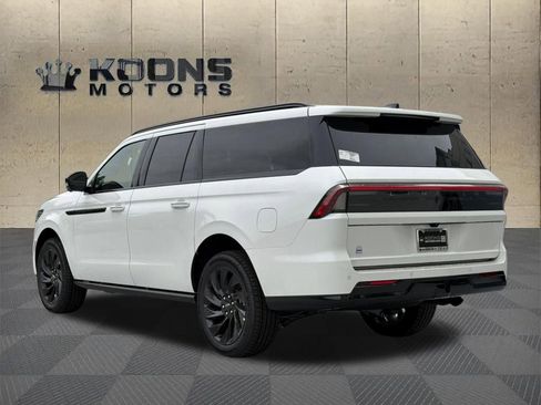 New 2026 Lincoln Navigator L Reserve AWD/4WD image 6