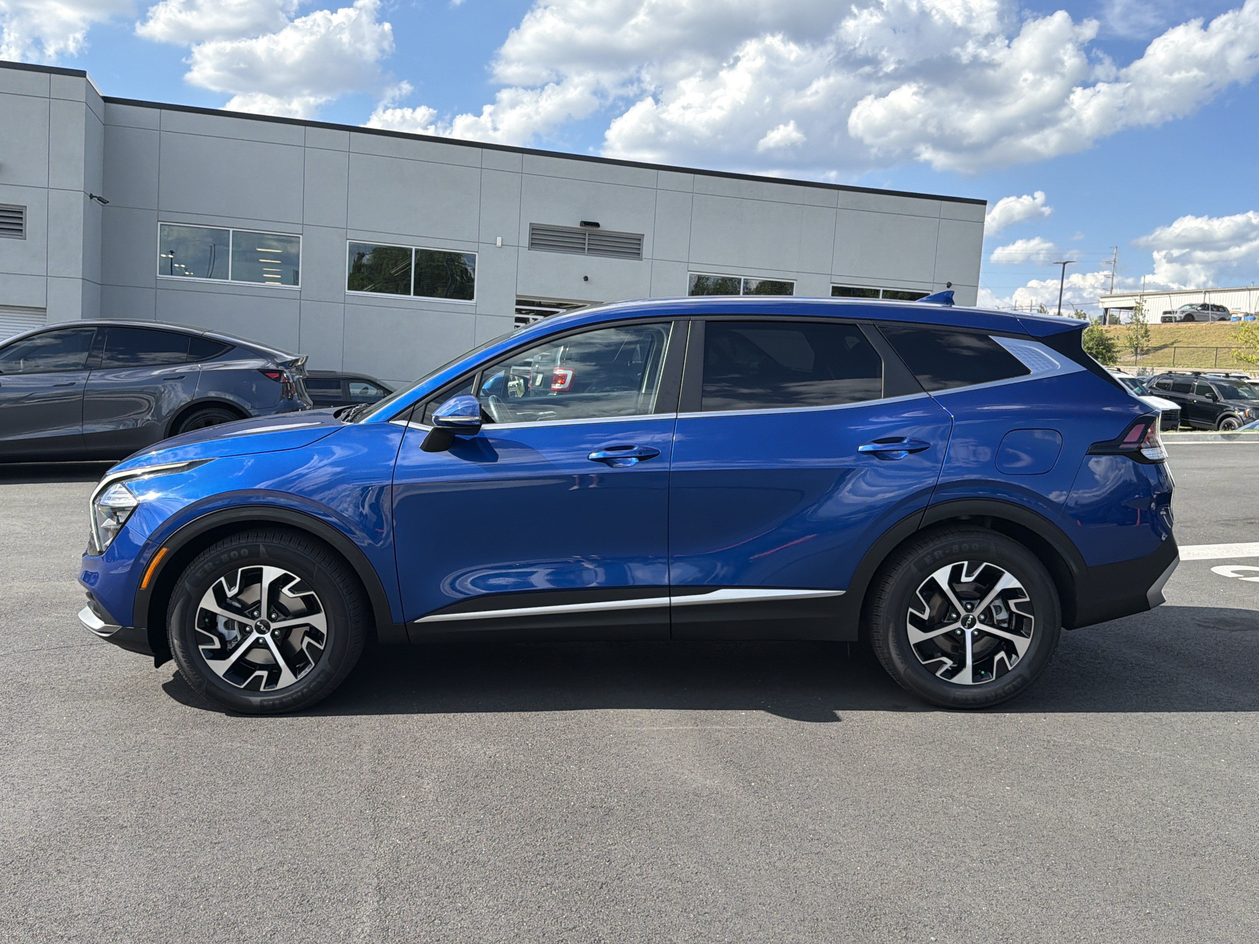 Certified 2023 Kia Sportage EX FWD image 4