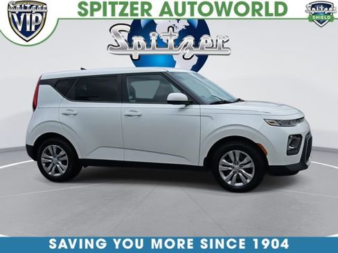 Used 2020 Kia Soul LX FWD image 2