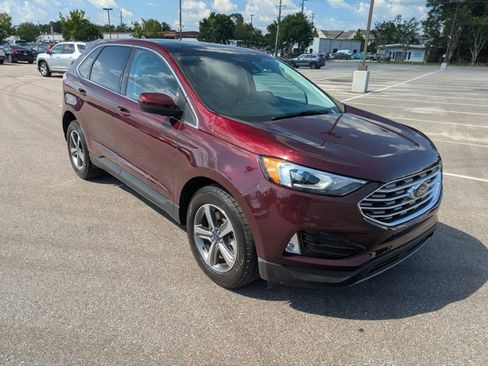 Used 2021 Ford Edge SEL w/ Convenience Package AWD/4WD image 3