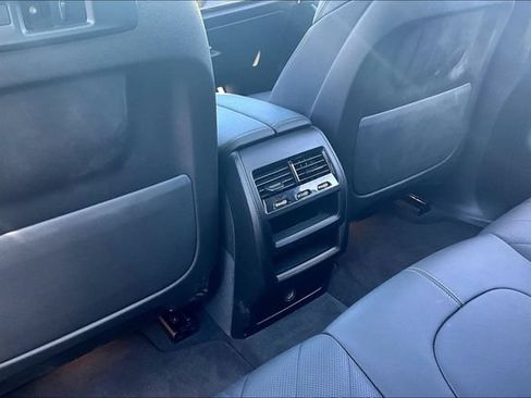 Used 2023 BMW X5 xDrive40i w/ Parking Assistance Package AWD/4WD image 25