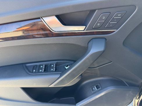 Used 2018 Audi Q5 2.0T Premium Plus w/ Premium Plus Package AWD/4WD image 33