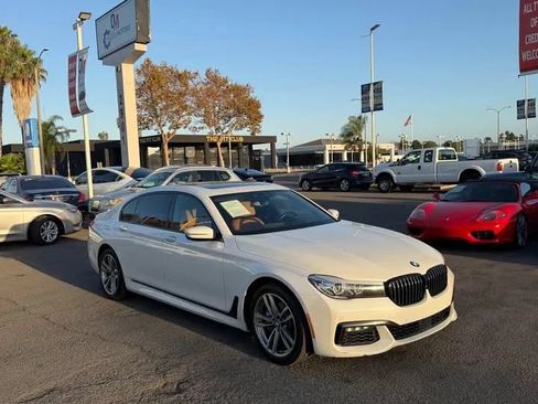 Used 2017 BMW 740i RWD image 2