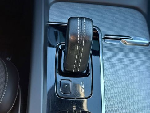 Used 2022 Volvo XC60 T8 R-Design w/ Advanced Package image 22