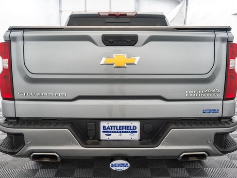 Used 2024 Chevrolet Silverado 1500 High Country w/ High Country Premium Package AWD/4WD image 6
