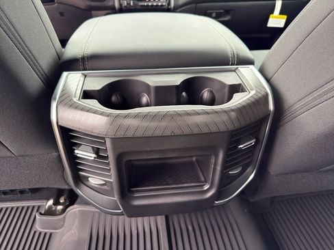 New 2026 RAM 2500 Big Horn AWD/4WD image 31
