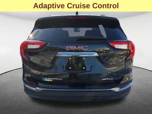 Used 2024 GMC Terrain AT4 image 7