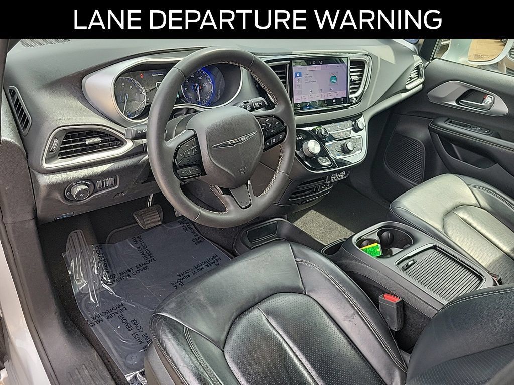 Used 2022 Chrysler Pacifica Touring-L w/ S Appearance Package FWD image 19