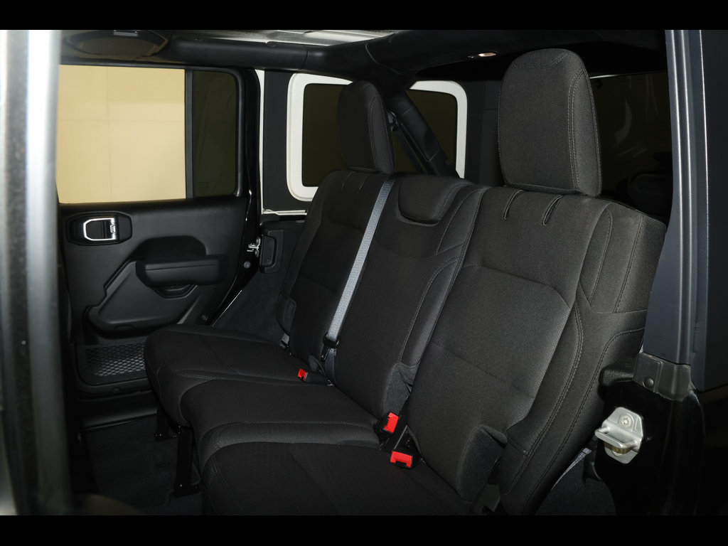 Used 2022 Jeep Wrangler Unlimited Sport AWD/4WD image 26