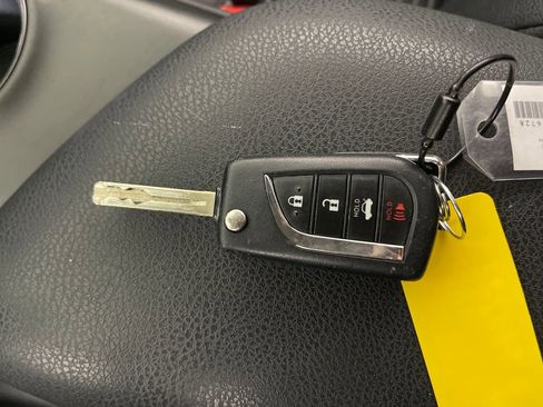 Used 2023 Toyota Camry SE image 27