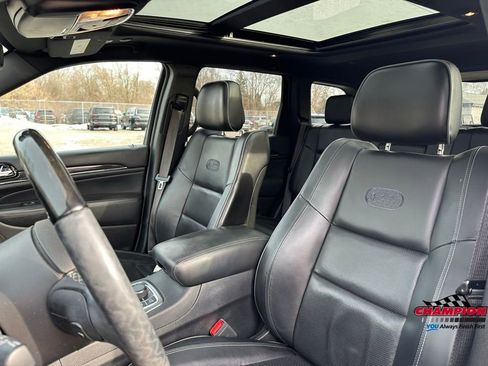 Used 2020 Jeep Grand Cherokee Overland image 15