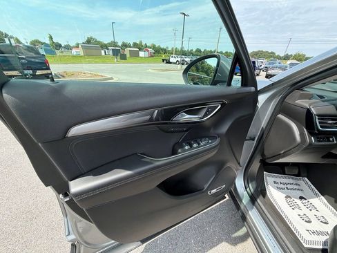 Used 2024 Buick Envision Preferred AWD/4WD image 22