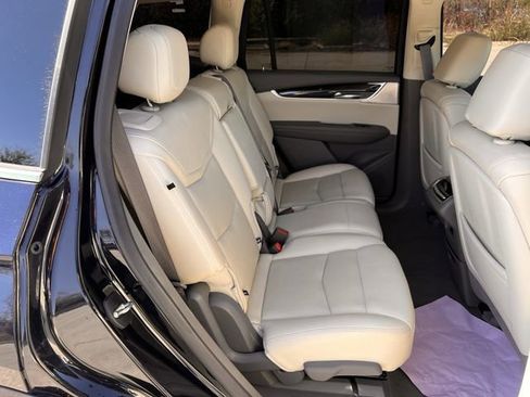 Certified 2022 Cadillac XT6 Premium Luxury w/ Technology Package image 31