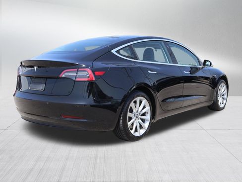 Used 2018 Tesla Model 3 Mid Range RWD image 6